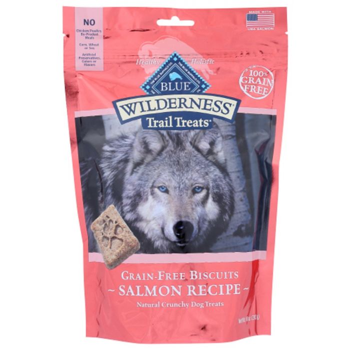 BLUE BUFFALO: Wilderness Trail Treats Dog Treat Salmon Biscuits, 10 oz